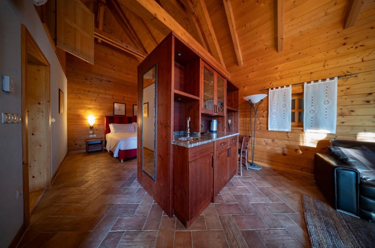 Posestvo Pule Equestrian Estate Trebelno Exterior foto
