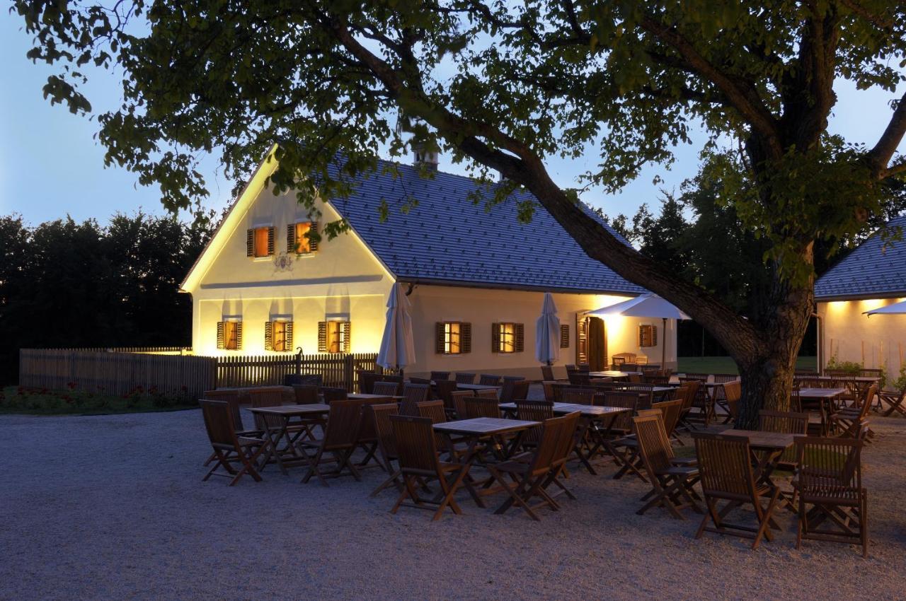 Posestvo Pule Equestrian Estate Trebelno Exterior foto
